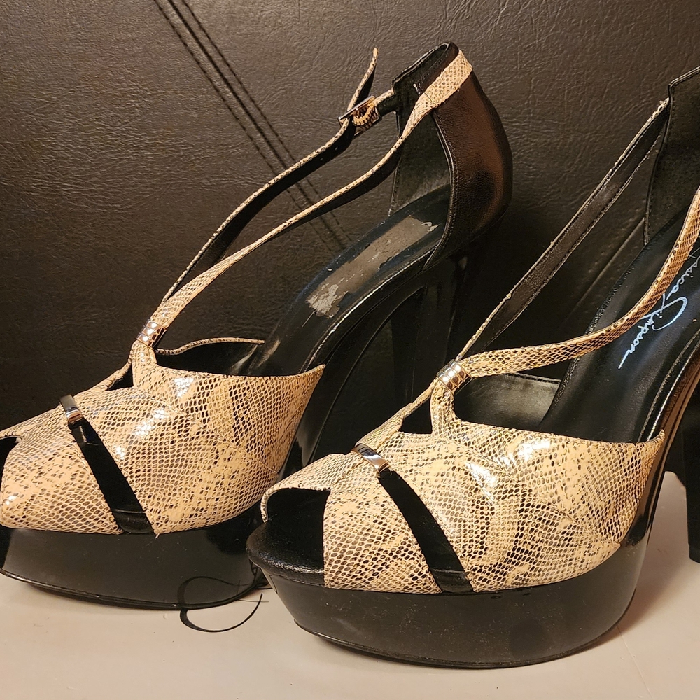 Jessica Simpson JS-Gelio Black and Tan Snakeskin Heels